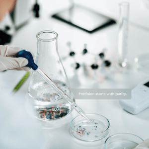 ecofilter_LP_hero_laboratory_operator_2