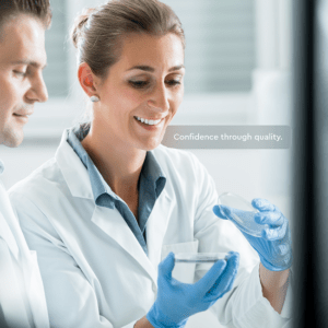 ecofilter_LP_hero_laboratory_operator_4